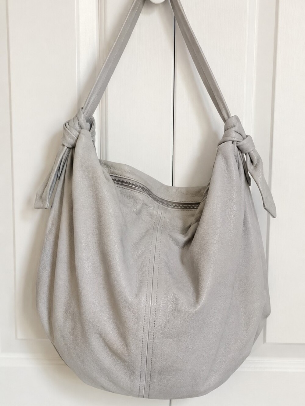 LINEA PELLE DAUTORE Leather Brazillian Hobo Bag.